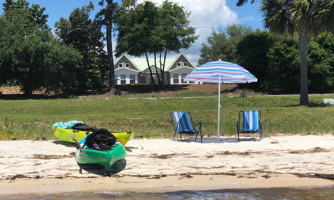 Eastpoint House | BAYFT HOME, HEATED POOL NEAR SGI, C’BELLE & APALACH BOOKING FALL ‘25