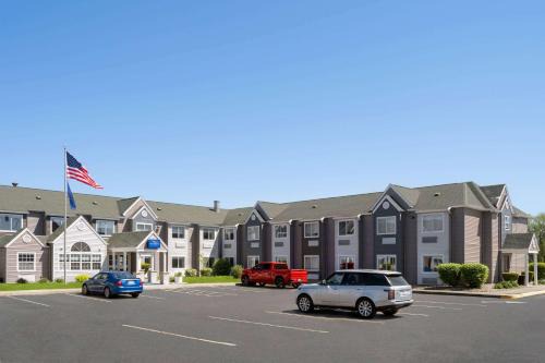 Boardman Hotel | Baymont by Wyndham Boardman