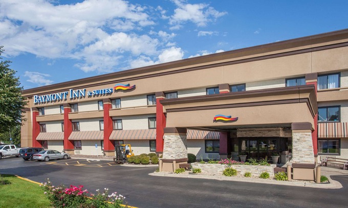 Alsip Hotel | Baymont by Wyndham Chicago/Alsip
