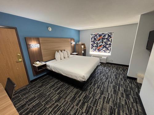 South Jacksonville Hotel | Baymont by Wyndham Jacksonville