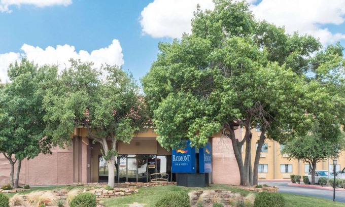 Midland Hotel | Baymont by Wyndham Midland Airport