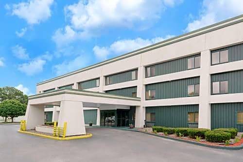 Onalaska Hotel | Baymont by Wyndham La Crosse/Onalaska