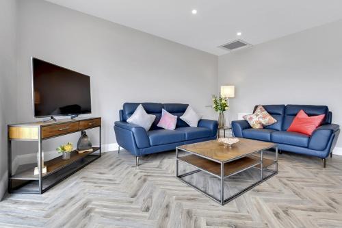 Downings Apartment | BayView Lodge 3-Bedroom Sea View Apartment