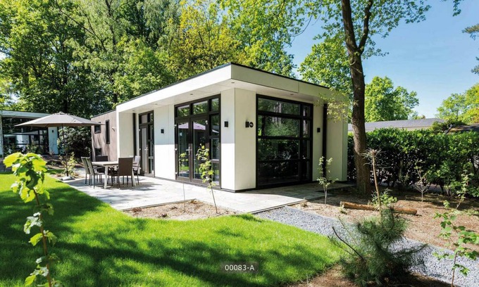 Beekbergen-Zuid Resort | BE Deluxe 4 people - Two Bedroom Resort, Sleeps 4