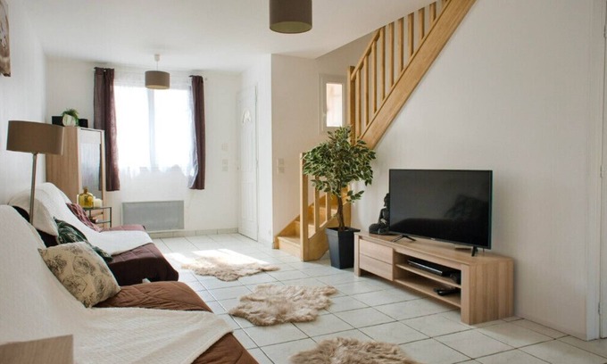 Saint-Hippolyte House | Beautiful 120m² house
