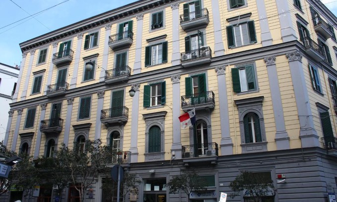 Naples City Centre Apartment | Be Italian Flat Duomo