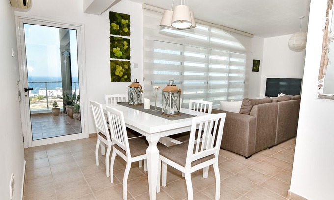 Kucukerenkoy Apartment | BE THE FIRST TO BOOK AND WIN A SPECIAL GIFT FROM US!!!