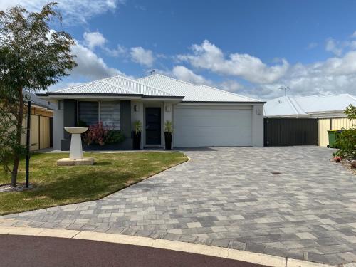 West Busselton House | Be Wowed By Bayou - Busselton