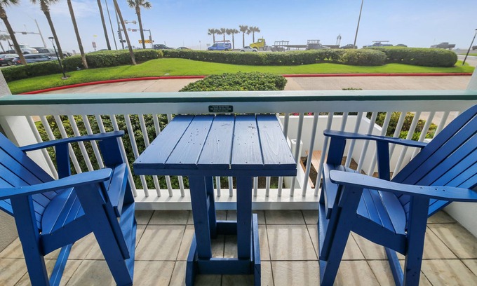 Galveston Condo | Beach-a-holic | First Floor, Two Community Pools