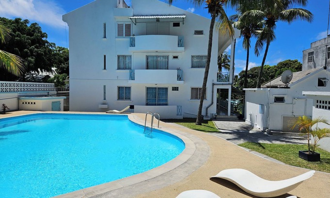 Pereybere Apartment | Beach Apartment Pereybere