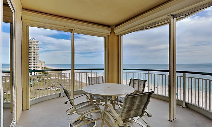 Ono Island Condo | Beach Colony West #6B | Sweeping Gulf View + Resort Amenities