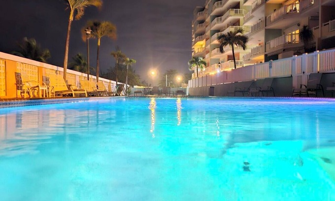 Isabela Villa | Beach condo with Pool and Ocean View
