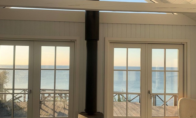 Holloselund Cottage | Beach front summer house with ocean view