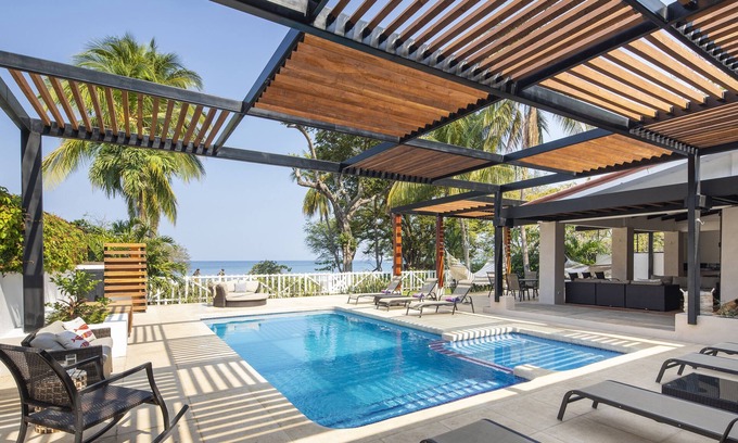 Playa Hermosa House | Beach House Hermosa - Sleeps 18 - Great for Family Gatherings or Group Retreats!