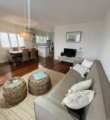 Moffat Beach House | Beach House @ Moffat