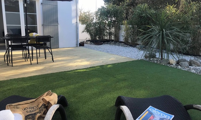 Saint-Denis-d'Oleron House | BEACH & PORT WITHIN WALKING DISTANCE OF OUR CHARMING NEW VILLA