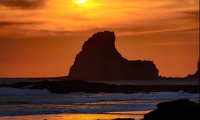 San Juan del Sur Cabin | Beach, Relaxation, and Family - Cabin for 5 People at Playa Madera Rivas