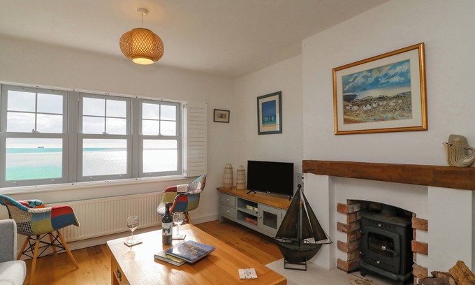 Weymouth Cottage | BEACH RETREAT, country holiday cottage, with a garden in Weymouth