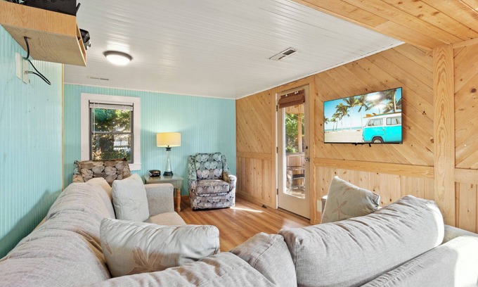 South Nags Head House | Beach, Sunrise, Views, community pool!