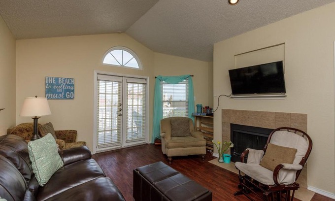 Corpus Christi House | Beach View Retreat CBC343K
