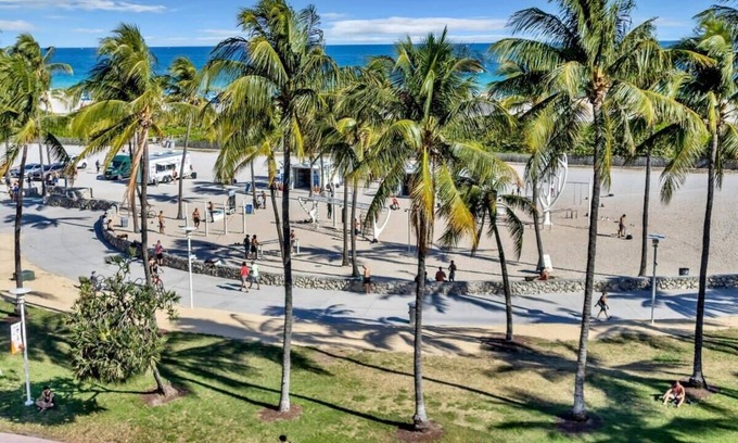 South Beach Apartment | Beachfront 5BR Haven: SoBe Elegance