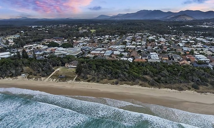 Sawtell Apartment | Beachfront 8, in one of the most sought-after locations in Sawtell