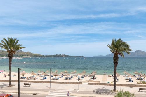 Puerto de Pollensa Apartment | Beachfront Apartment Sivella by Sealand Villas