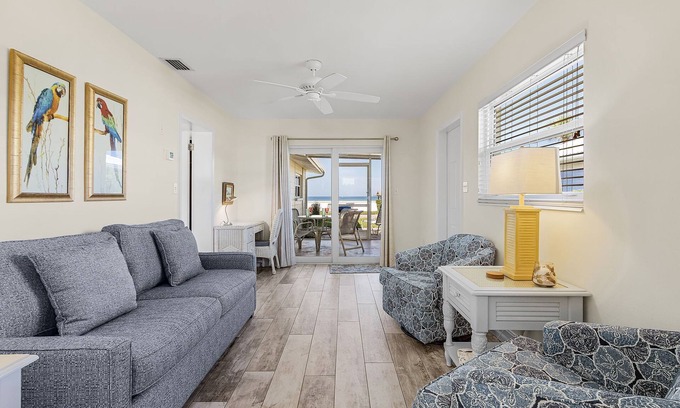 Aloha Kai House | Beachfront - Beachside Escape with Grill, Dining & Views – Perfect for Two! – Aloha Kai #24N