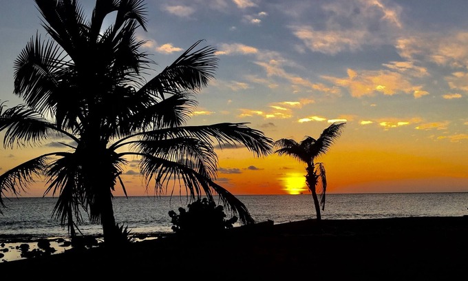 Belnem Condo | Beachfront Bliss Sunsets Included