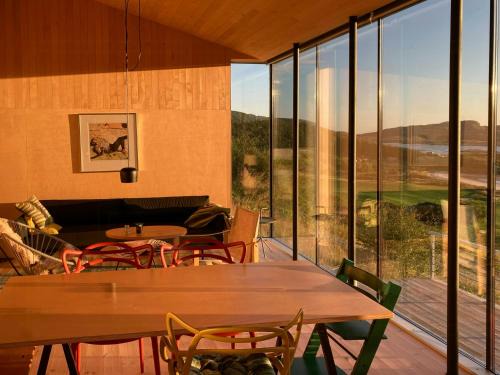Stokkoya House | Beachfront Cabin Overlooking The Coast