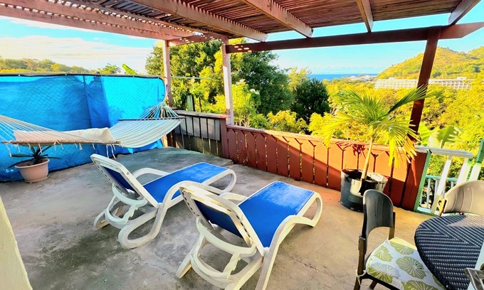 Cap Estate Cottage | ' BEACHFRONT COTTAGE'