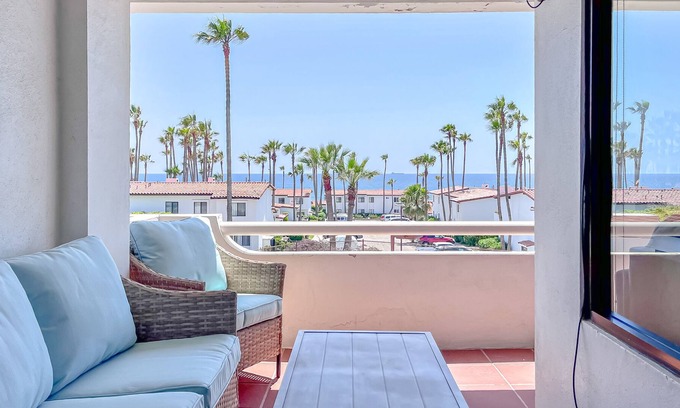 La Paloma Condo | Beachfront Escape/LaPaloma/Downtown Rosarito