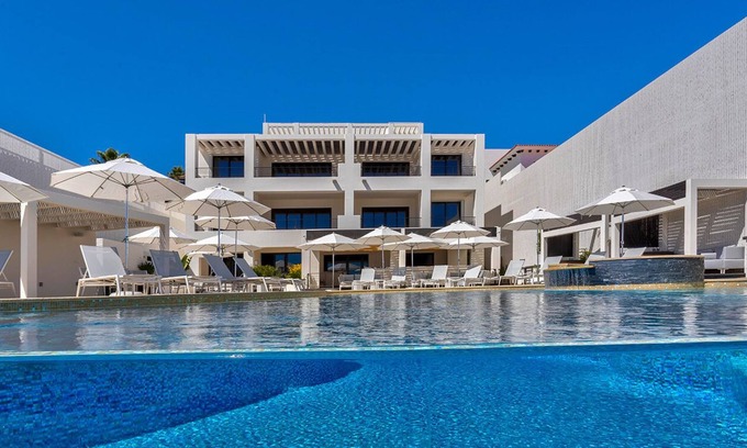 Buzzards Condo | Beachfront Flats 2bd Residence