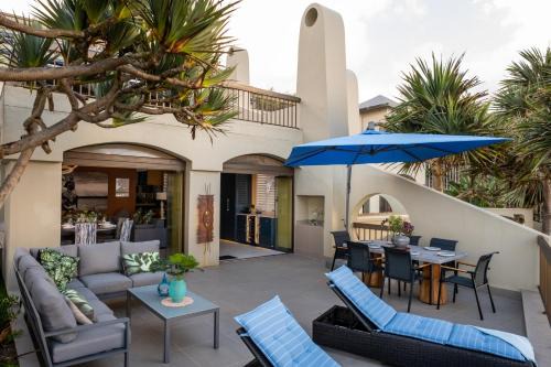 Shaka's Rock Apartment | Beachfront Luxury - 2 Chaka's Place