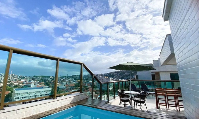 Centro Apartment | Beachfront Penthouse at Praia dos Anjos with Private Pool and BBQ Area