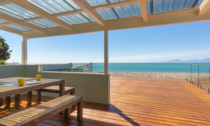 Ruby Bay House | Beachfront Ruby Bay - Mapua Beach House