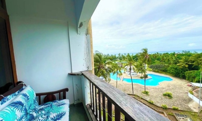 Diani Beach Apartment | Beachfront studio2: Clear Seaview/Gym