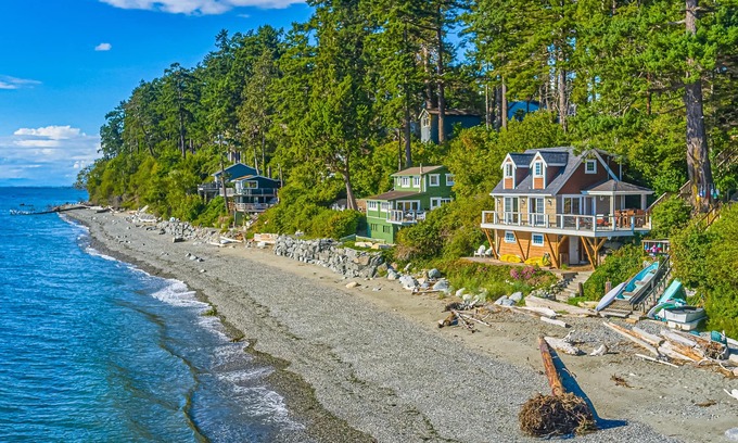 Point Roberts House | Beachfront studio with private patio, wood finishes, kitchenette, & partial AC