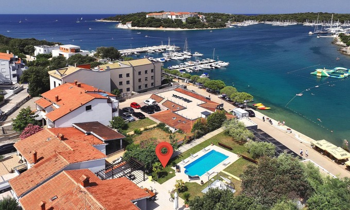 Pjescana Uvala Villa | Beachfront Villa Contessa Del Mar