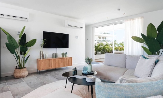 Willemstad Apartment | Beachside 2BR Stay | ONE Mambo 9 by Bocobay