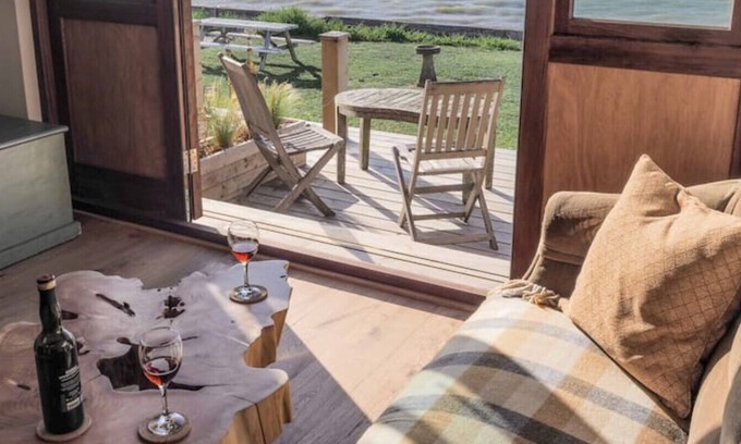 Cowes Ski Chalet | Beachside chalet No 2 with private access to beach