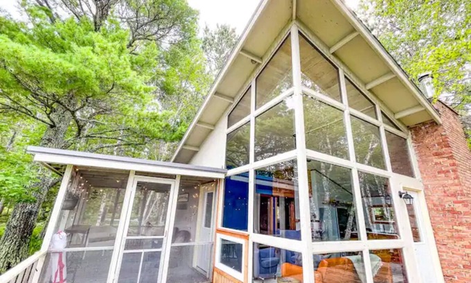 Cornucopia Cottage | Beachside Cottage - on Lake Superior