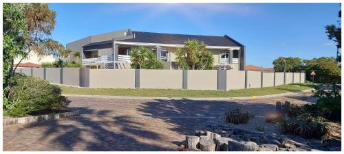 Melkbosstrand Bed & Breakfast | Beachwood Inn Melkbosstrand