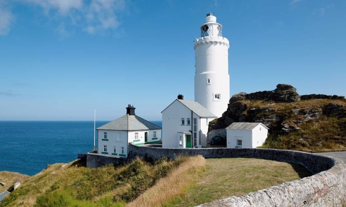 Chillington Cottage | Beacon Cottage - sleeps 6 guests