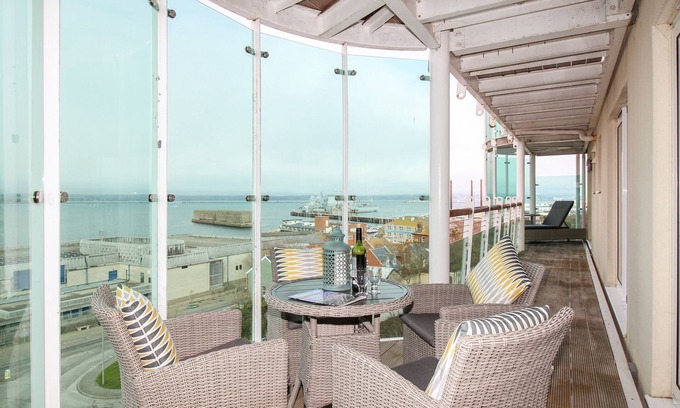 Portland Cottage | BEAR'S APARTMENT, country holiday cottage in Castletown, Portland