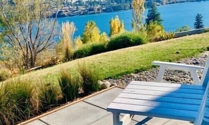 Okanagan-Similkameen House | Bears Cub Inn Kaleden