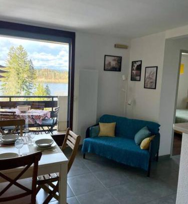 Malbuisson Apartment | Beau Duplex, au bord du lac Saint-Point