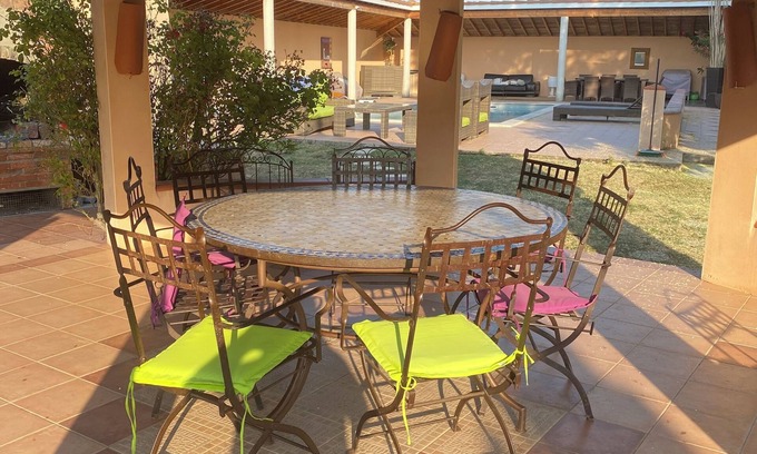 Saint-Sulpice House | Beautiful single storey house of 160 m2 fully fenced with swimming pool