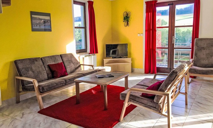 Ceska Metuje House | Beautiful private villa for 8 guests with pool, WIFI, TV, patio, pets allowed and panoramic view
