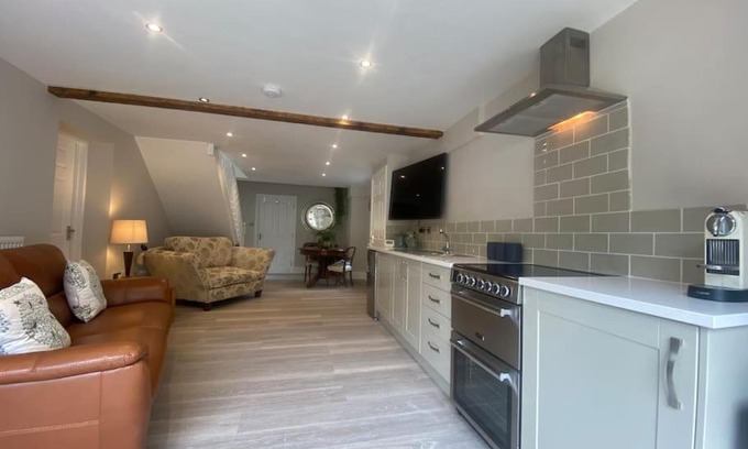 Lancaster Apartment | Beautiful 1 bedroom holiday home in Lancaster